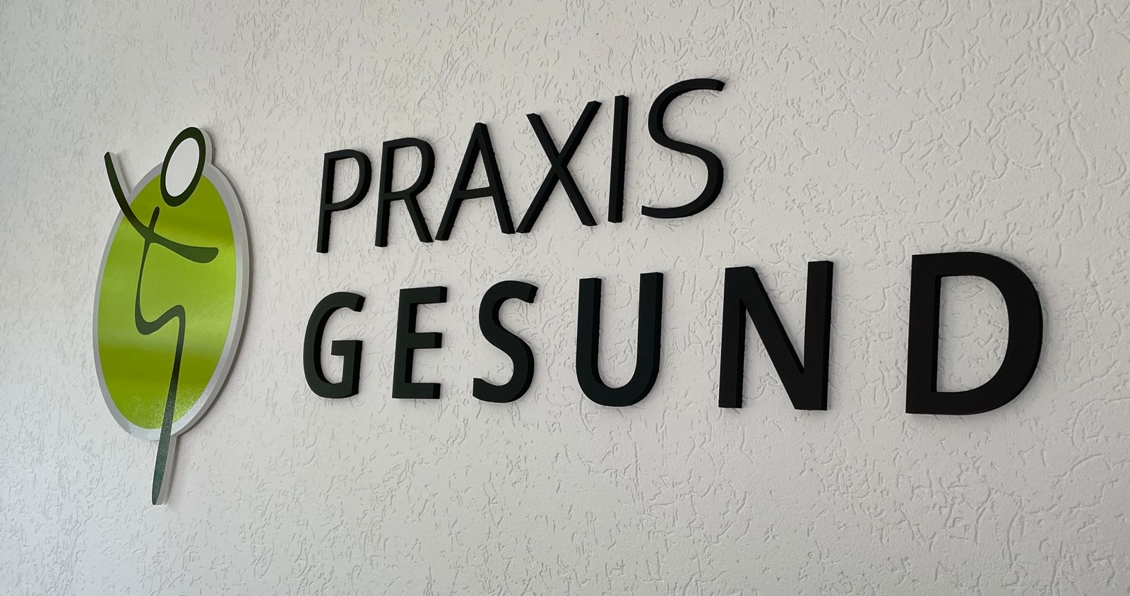 Tobias Müller – Leitung Praxis Gesund